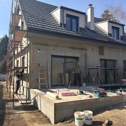 400634561_729558805220985_4968569576403727861_n